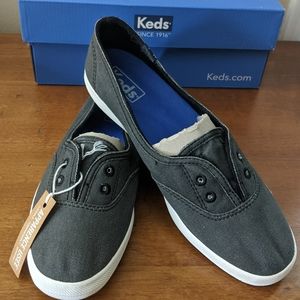 BRAND NEW! Keds Chillax Mini Black